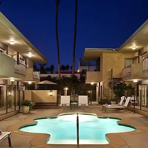 Hotel 7 Springs & Palm Springs