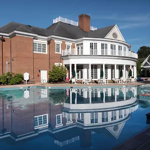 **** Resort At USA
