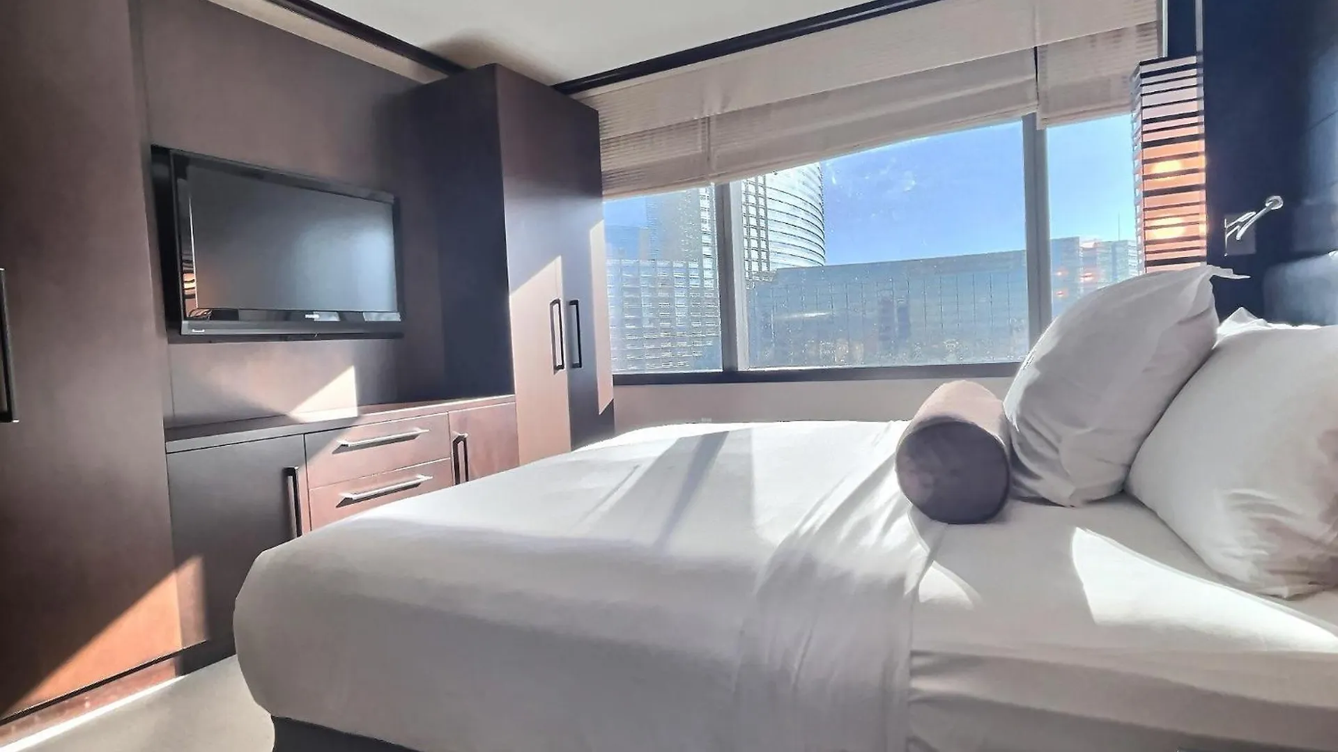 Jet Luxury At The Vdara Aparthotel Las Vegas