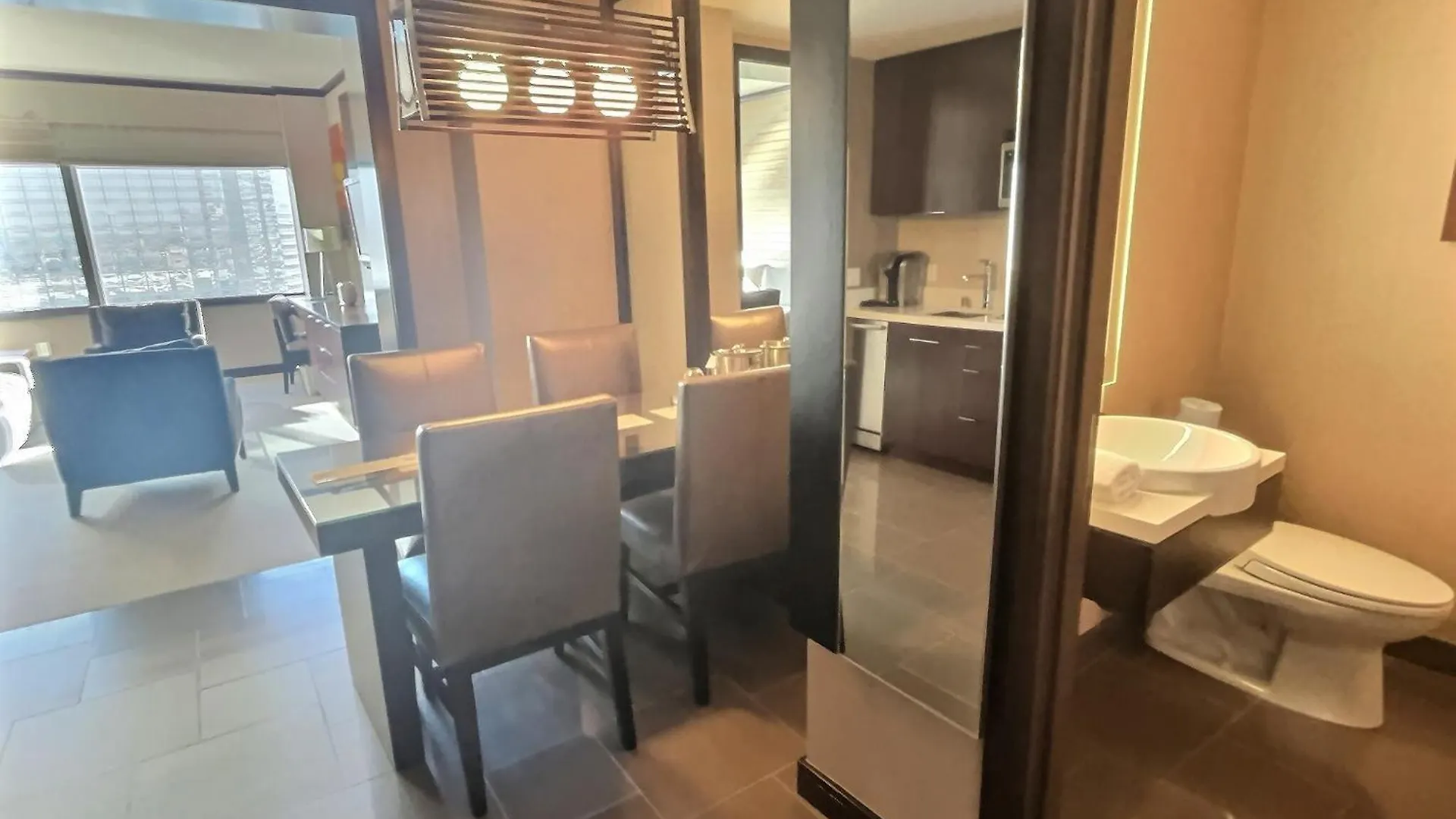 Jet Luxury At The Vdara Aparthotel Las Vegas