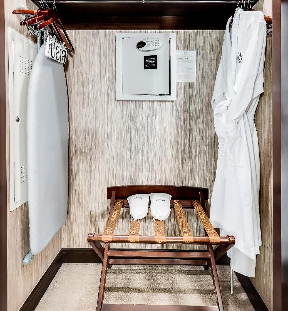 Jet Luxury At The Vdara Aparthotel Las Vegas